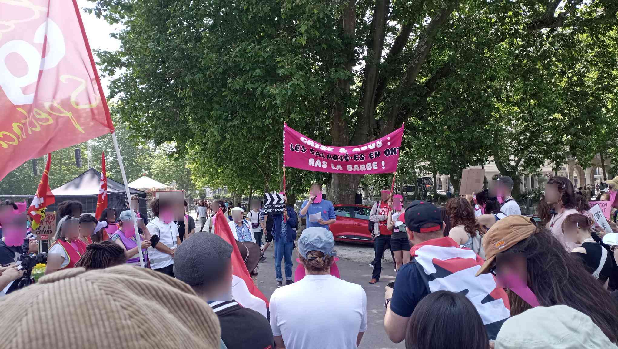 Rassemblement au festival d’Annecy ce mercredi 11 juin à l'appel du SNTPCT, le SPIAC-CGT, l’association Les Intervalles, L’association Projectiles, le collectif Etincelles et le collectif La Barbe